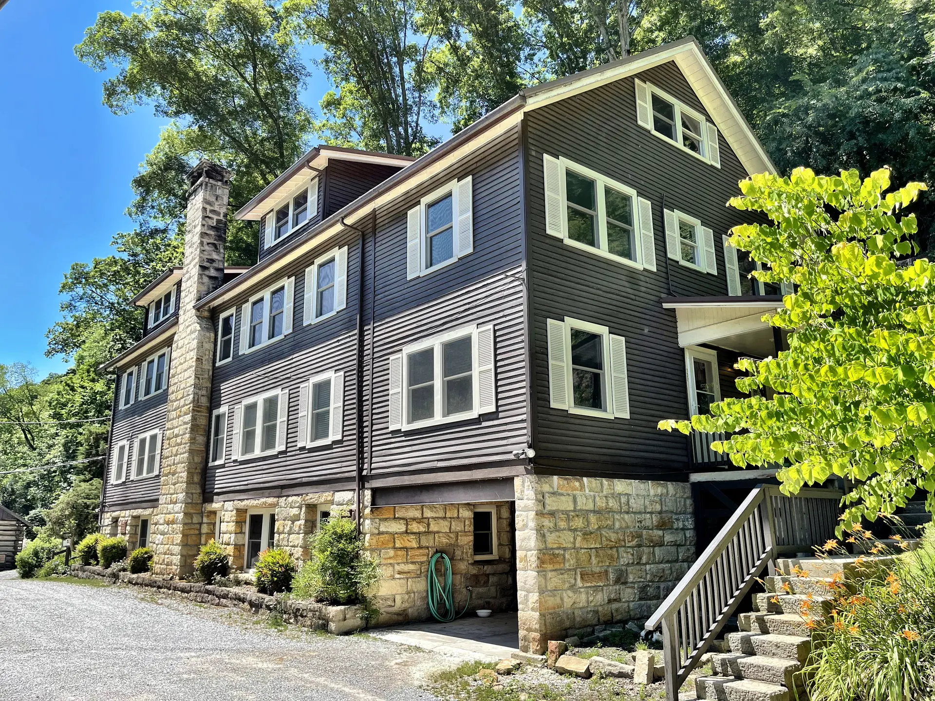 The Garden House at Wendover — affordable lodging in the FNS tradition